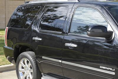 2013 GMC Yukon DENALI NAV BK/CAM REAR DVD HWY MILES CLEAN   - Photo 8 - Stafford, TX 77477