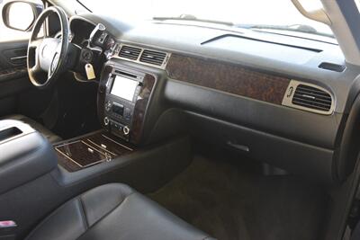 2013 GMC Yukon DENALI NAV BK/CAM REAR DVD HWY MILES CLEAN   - Photo 29 - Stafford, TX 77477