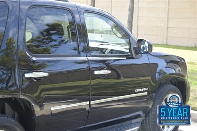 2013 GMC Yukon DENALI NAV BK/CAM REAR DVD HWY MILES CLEAN   - Photo 18 - Stafford, TX 77477