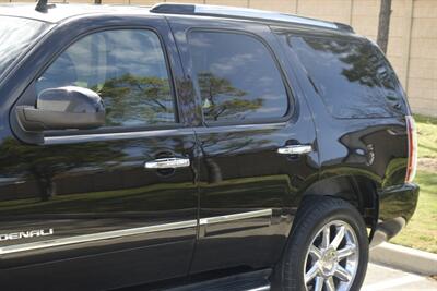 2013 GMC Yukon DENALI NAV BK/CAM REAR DVD HWY MILES CLEAN   - Photo 9 - Stafford, TX 77477