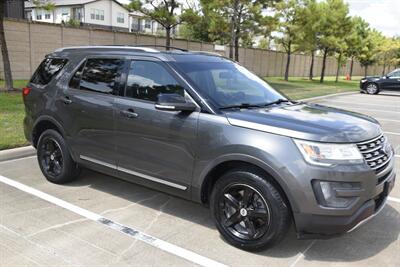 2016 Ford Explorer XLT AWD LTHR HTD SEATS HWY MILES FRESH TRADE   - Photo 4 - Stafford, TX 77477