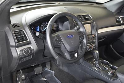 2016 Ford Explorer XLT AWD LTHR HTD SEATS HWY MILES FRESH TRADE   - Photo 27 - Stafford, TX 77477