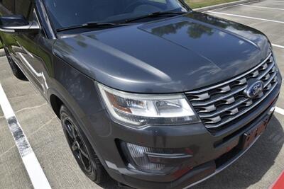2016 Ford Explorer XLT AWD LTHR HTD SEATS HWY MILES FRESH TRADE   - Photo 10 - Stafford, TX 77477