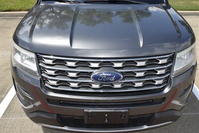 2016 Ford Explorer XLT AWD LTHR HTD SEATS HWY MILES FRESH TRADE   - Photo 11 - Stafford, TX 77477