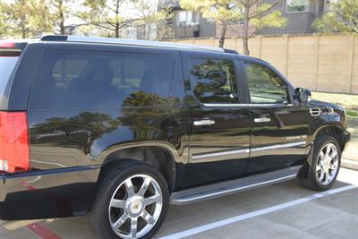 2013 Cadillac Escalade ESV LUXURY AWD NAV BK/CAM S/ROOF FRESH TRADE   - Photo 15 - Stafford, TX 77477