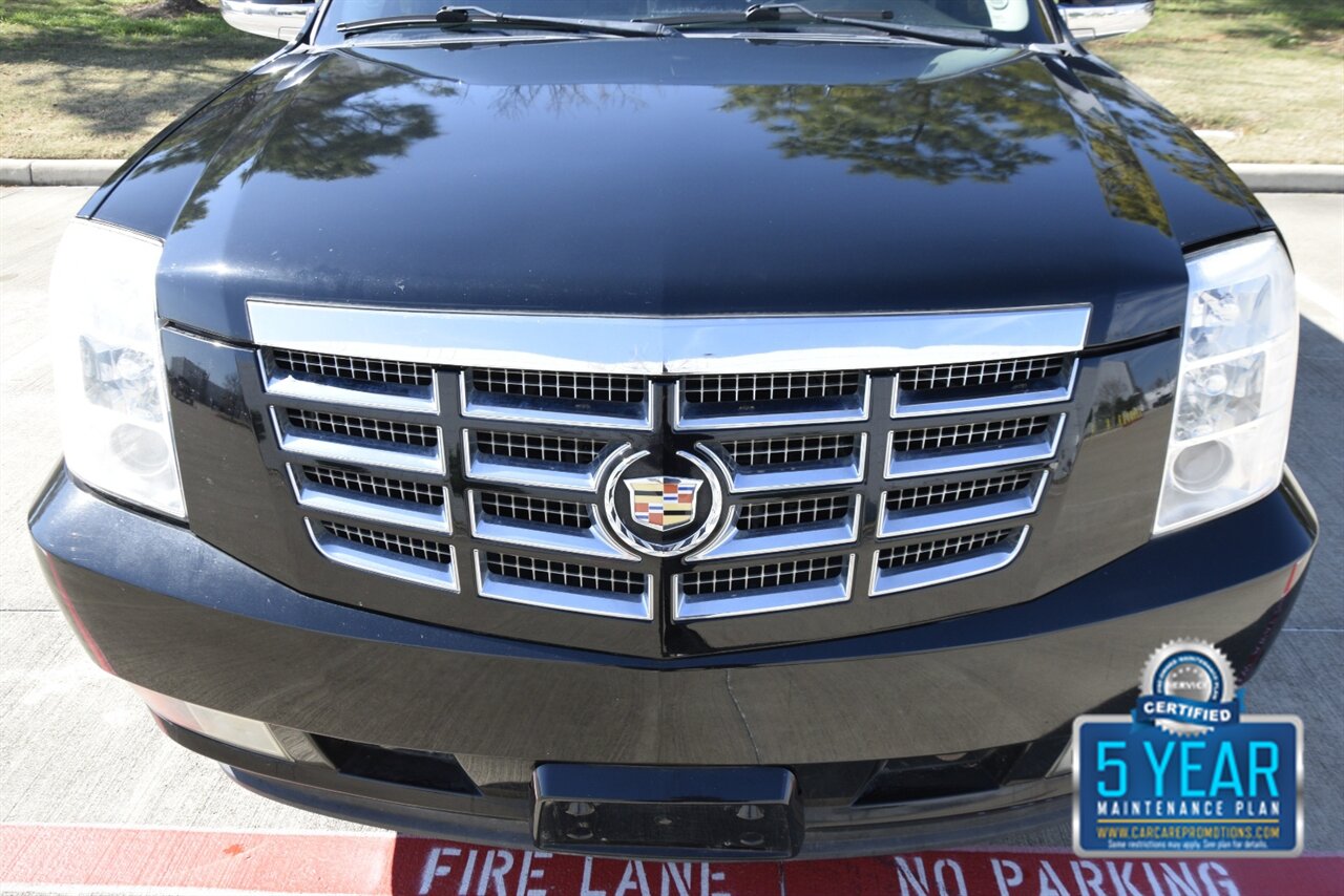 2013 Cadillac Escalade ESV LUXURY AWD NAV BK/CAM S/ROOF FRESH TRADE - Photo 12 - Stafford, TX 77477