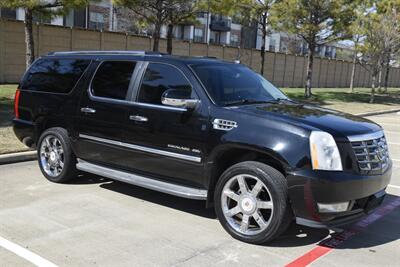 2013 Cadillac Escalade ESV LUXURY AWD NAV BK/CAM S/ROOF FRESH TRADE   - Photo 4 - Stafford, TX 77477