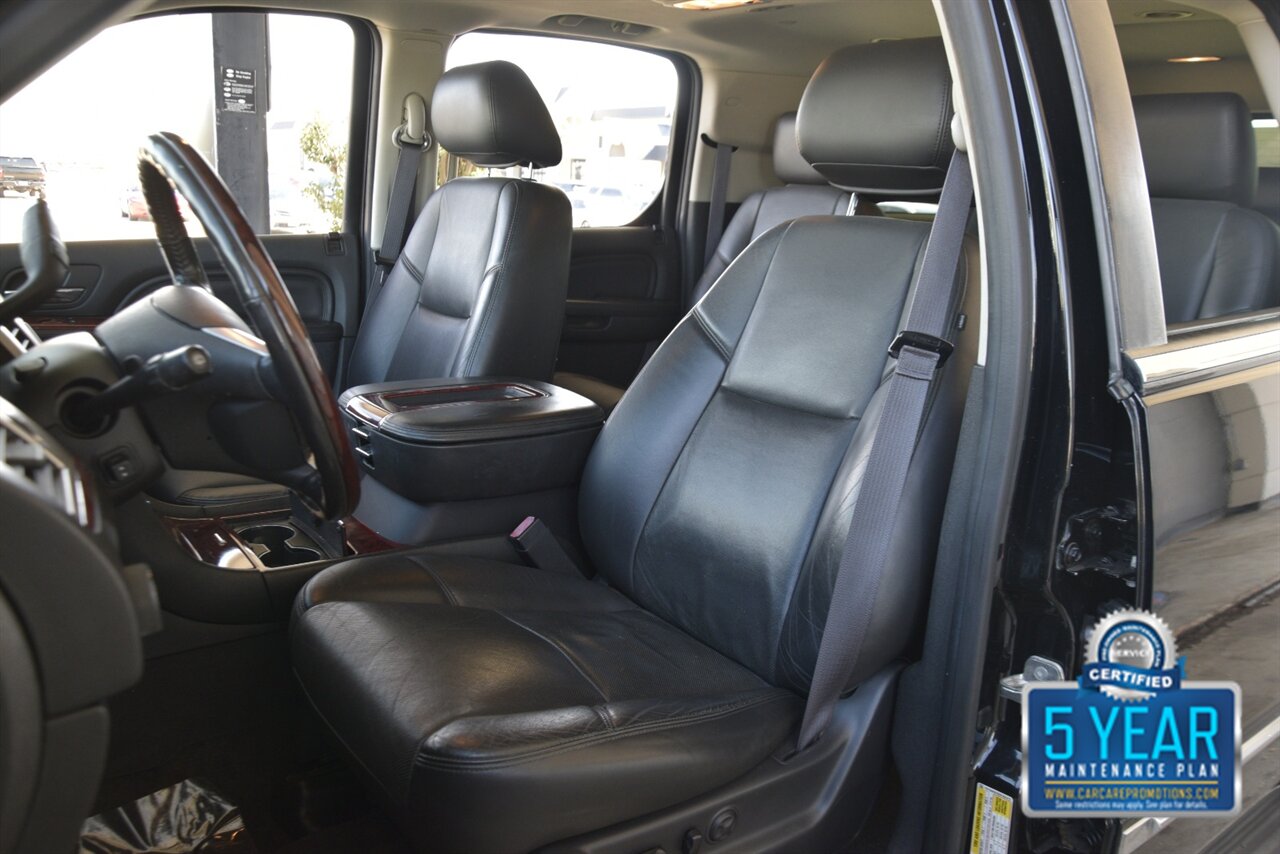 2013 Cadillac Escalade ESV LUXURY AWD NAV BK/CAM S/ROOF FRESH TRADE - Photo 32 - Stafford, TX 77477