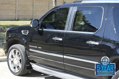 2013 Cadillac Escalade ESV LUXURY AWD NAV BK/CAM S/ROOF FRESH TRADE   - Photo 17 - Stafford, TX 77477
