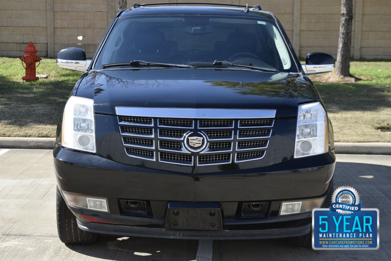 2013 Cadillac Escalade ESV LUXURY AWD NAV BK/CAM S/ROOF FRESH TRADE - Photo 2 - Stafford, TX 77477