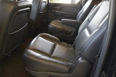 2013 Cadillac Escalade ESV LUXURY AWD NAV BK/CAM S/ROOF FRESH TRADE   - Photo 36 - Stafford, TX 77477