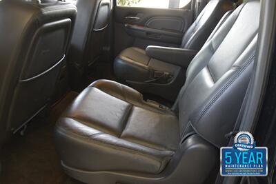 2013 Cadillac Escalade ESV LUXURY AWD NAV BK/CAM S/ROOF FRESH TRADE   - Photo 36 - Stafford, TX 77477