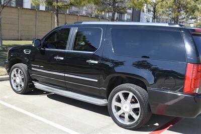 2013 Cadillac Escalade ESV LUXURY AWD NAV BK/CAM S/ROOF FRESH TRADE   - Photo 16 - Stafford, TX 77477