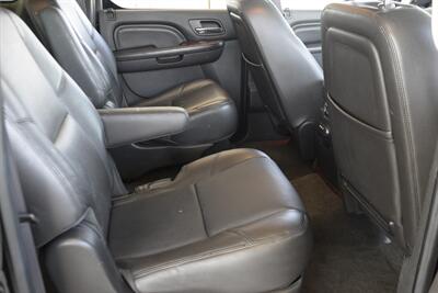 2013 Cadillac Escalade ESV LUXURY AWD NAV BK/CAM S/ROOF FRESH TRADE   - Photo 37 - Stafford, TX 77477