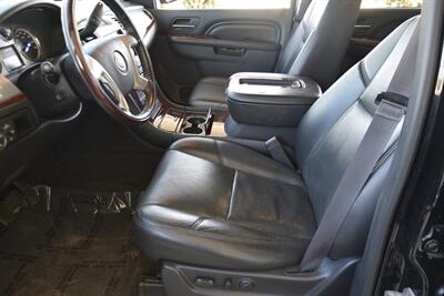 2013 Cadillac Escalade ESV LUXURY AWD NAV BK/CAM S/ROOF FRESH TRADE   - Photo 30 - Stafford, TX 77477