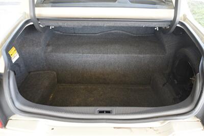 2006 Lincoln Town Car SIGNATURE CARRIAGE TOP 50K LOW MILES FRESH TRADE   - Photo 21 - Stafford, TX 77477