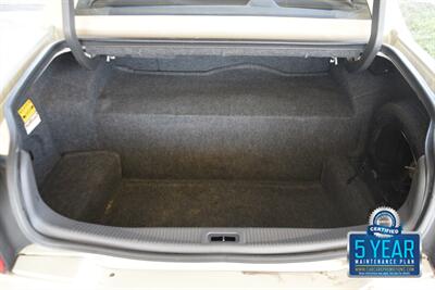 2006 Lincoln Town Car SIGNATURE CARRIAGE TOP 50K LOW MILES FRESH TRADE   - Photo 21 - Stafford, TX 77477