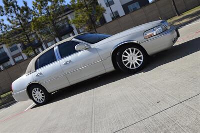 2006 Lincoln Town Car SIGNATURE CARRIAGE TOP 50K LOW MILES FRESH TRADE   - Photo 38 - Stafford, TX 77477