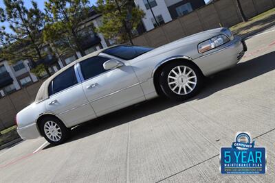 2006 Lincoln Town Car SIGNATURE CARRIAGE TOP 50K LOW MILES FRESH TRADE   - Photo 38 - Stafford, TX 77477