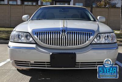 2006 Lincoln Town Car SIGNATURE CARRIAGE TOP 50K LOW MILES FRESH TRADE   - Photo 3 - Stafford, TX 77477