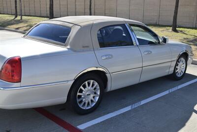 2006 Lincoln Town Car SIGNATURE CARRIAGE TOP 50K LOW MILES FRESH TRADE   - Photo 16 - Stafford, TX 77477