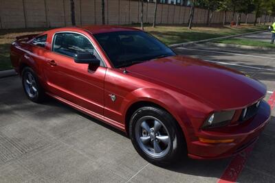 2009 Ford Mustang GT PREMIUM 5SPD MANUAL LTHR FRESH TRADE IN CLEAN   - Photo 4 - Stafford, TX 77477