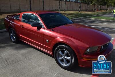 2009 Ford Mustang GT PREMIUM 5SPD MANUAL LTHR FRESH TRADE IN CLEAN   - Photo 4 - Stafford, TX 77477