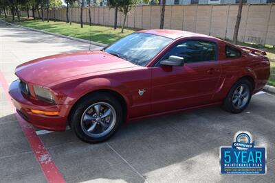 2009 Ford Mustang GT PREMIUM 5SPD MANUAL LTHR FRESH TRADE IN CLEAN   - Photo 5 - Stafford, TX 77477