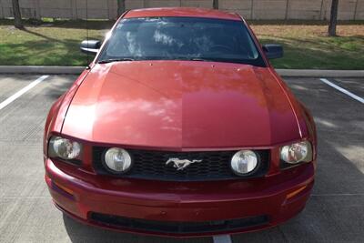 2009 Ford Mustang GT PREMIUM 5SPD MANUAL LTHR FRESH TRADE IN CLEAN   - Photo 2 - Stafford, TX 77477