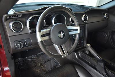 2009 Ford Mustang GT PREMIUM 5SPD MANUAL LTHR FRESH TRADE IN CLEAN   - Photo 23 - Stafford, TX 77477