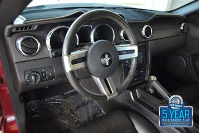 2009 Ford Mustang GT PREMIUM 5SPD MANUAL LTHR FRESH TRADE IN CLEAN   - Photo 23 - Stafford, TX 77477