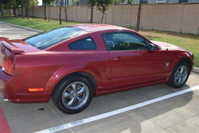 2009 Ford Mustang GT PREMIUM 5SPD MANUAL LTHR FRESH TRADE IN CLEAN   - Photo 16 - Stafford, TX 77477