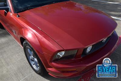 2009 Ford Mustang GT PREMIUM 5SPD MANUAL LTHR FRESH TRADE IN CLEAN   - Photo 11 - Stafford, TX 77477