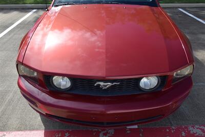2009 Ford Mustang GT PREMIUM 5SPD MANUAL LTHR FRESH TRADE IN CLEAN   - Photo 12 - Stafford, TX 77477
