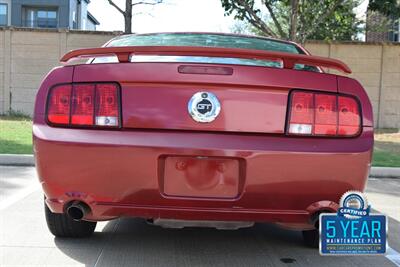 2009 Ford Mustang GT PREMIUM 5SPD MANUAL LTHR FRESH TRADE IN CLEAN   - Photo 20 - Stafford, TX 77477
