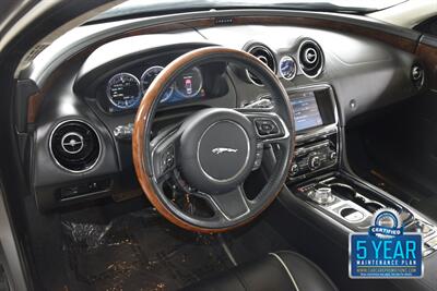 2012 Jaguar XJ L SUPERCHARGED NAV BK/CAM PREM WHLS PANO ROOF NICE   - Photo 32 - Stafford, TX 77477