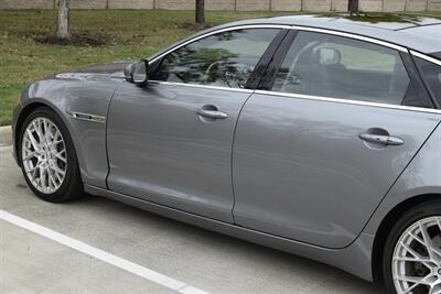 2012 Jaguar XJ L SUPERCHARGED NAV BK/CAM PREM WHLS PANO ROOF NICE   - Photo 20 - Stafford, TX 77477