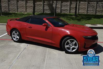 2019 Chevrolet Camaro LT CONVERTIBLE LOADED FRESH TRADE HWY MILES NICE   - Photo 2 - Stafford, TX 77477