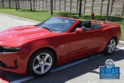 2019 Chevrolet Camaro LT CONVERTIBLE LOADED FRESH TRADE HWY MILES NICE   - Photo 8 - Stafford, TX 77477