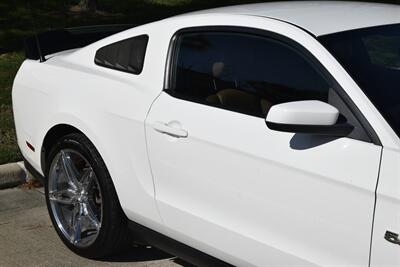 2011 Ford Mustang GT PREMIUM 5SPD AUTO LTHR PREM WHLS FRESH TRADE   - Photo 8 - Stafford, TX 77477