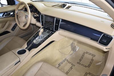 2012 Porsche Panamera LUXURY LOADED NAV ROOF HTD SEATS HWY MILES NICE   - Photo 29 - Stafford, TX 77477