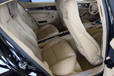 2012 Porsche Panamera LUXURY LOADED NAV ROOF HTD SEATS HWY MILES NICE   - Photo 37 - Stafford, TX 77477