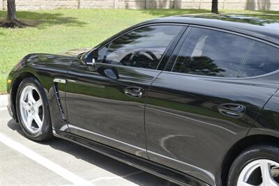 2012 Porsche Panamera LUXURY LOADED NAV ROOF HTD SEATS HWY MILES NICE   - Photo 17 - Stafford, TX 77477