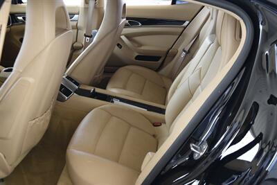 2012 Porsche Panamera LUXURY LOADED NAV ROOF HTD SEATS HWY MILES NICE   - Photo 36 - Stafford, TX 77477