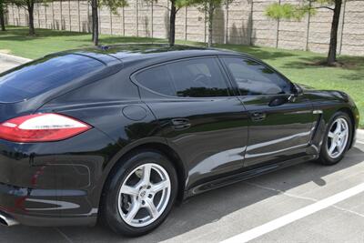 2012 Porsche Panamera LUXURY LOADED NAV ROOF HTD SEATS HWY MILES NICE   - Photo 16 - Stafford, TX 77477