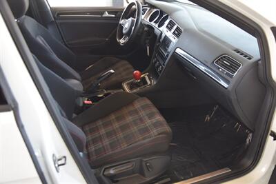 2017 Volkswagen Golf GTI S PERFORMANCE 6SPD MANUAL PREM WHLS   - Photo 23 - Stafford, TX 77477