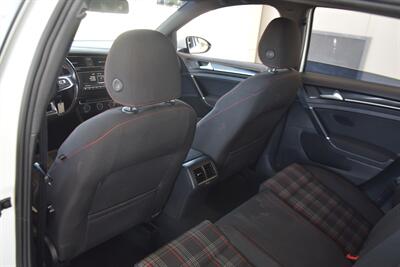 2017 Volkswagen Golf GTI S PERFORMANCE 6SPD MANUAL PREM WHLS   - Photo 26 - Stafford, TX 77477