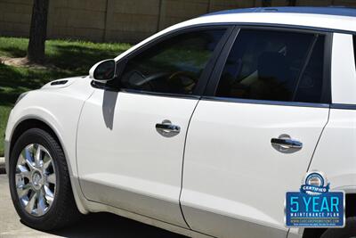 2012 Buick Enclave Premium   - Photo 8 - Stafford, TX 77477