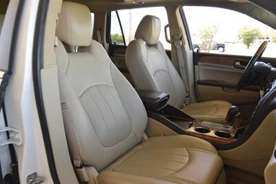 2012 Buick Enclave Premium   - Photo 42 - Stafford, TX 77477