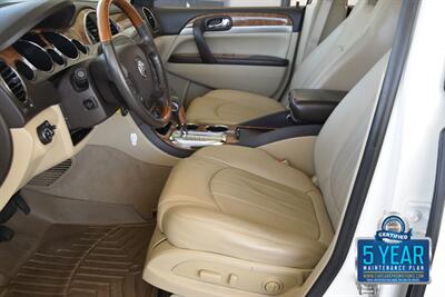 2012 Buick Enclave Premium   - Photo 26 - Stafford, TX 77477